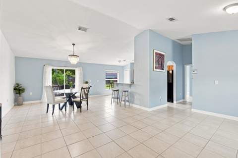 2674 SW Abelard Street, Port St. Lucie FL - photo 11 of 39