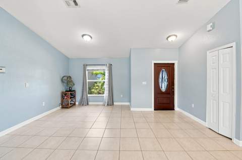 2674 SW Abelard Street, Port St. Lucie FL - photo 8 of 39