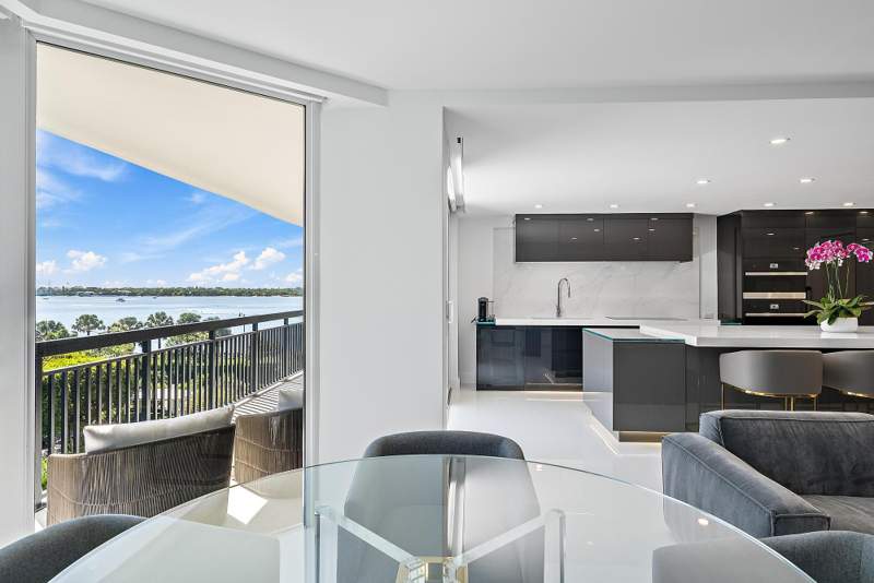 2 bedroom Condominium at 3140 S Ocean Boulevard #502S, Carlton Place Condo, Palm Beach — photo 4