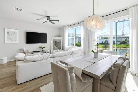5650 Enclave Drive, Mangonia Park FL - photo 8 of 23