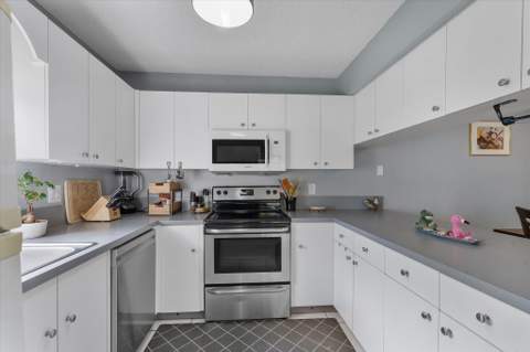 2562 NW 99th Avenue, Coral Springs FL - photo 11 of 35