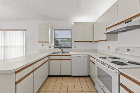 57 Via De Casas Norte, Boynton Beach FL - photo 9 of 29