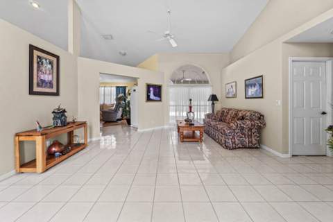 157 Monterey Way, Royal Palm Beach FL - photo 6 of 47