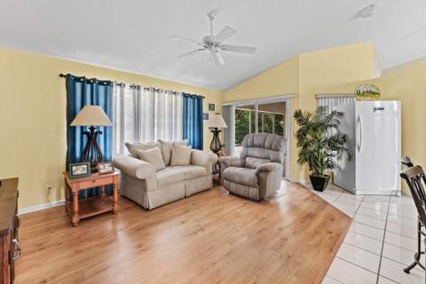 157 Monterey Way, Royal Palm Beach FL - photo 12 of 47