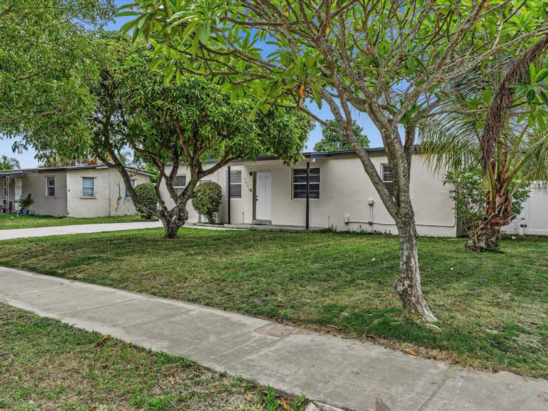 4 bedroom Single Family Residence at 5232 NE 19th Avenue, Pompano Beach Highlands 2nd Sec, Pompano Beach — photo 4