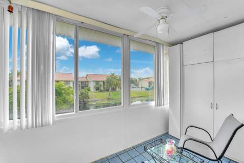 210 Lake Evelyn Drive, West Palm Beach FL - photo 10 of 57