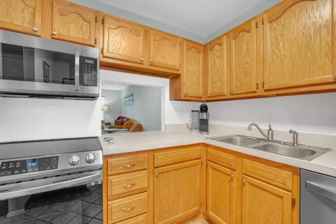 210 Lake Evelyn Drive, West Palm Beach FL - photo 14 of 57