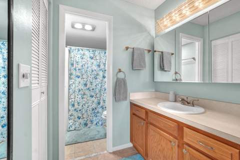 210 Lake Evelyn Drive, West Palm Beach FL - photo 20 of 57