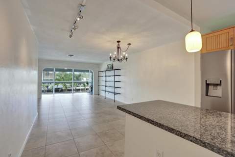 2400 NE 36th Street #10, Lighthouse Point FL - photo 7 of 34