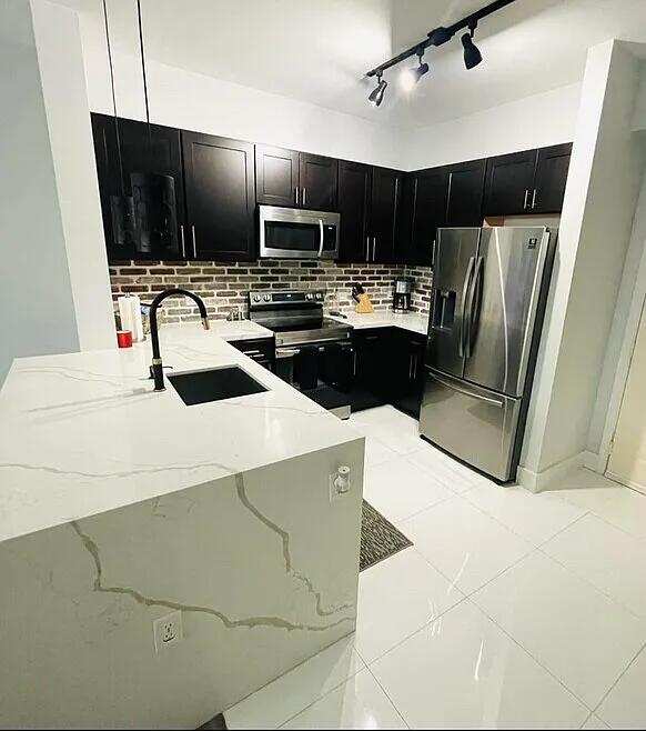 1 bedroom Condominium at 533 NE 3rd Avenue #148, Sole At Fort Lauderdale Condo, Fort Lauderdale — photo 1