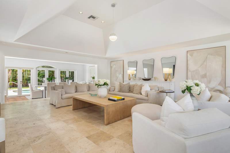 4 bedroom Single Family Residence at 235 Ocean Terrace, Ocean Terrace, Palm Beach — photo 3