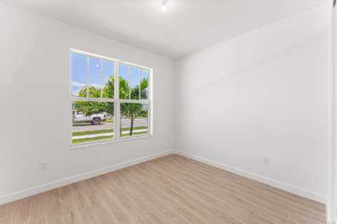 11952 SW Pantone Street, Port St. Lucie FL - photo 8 of 10