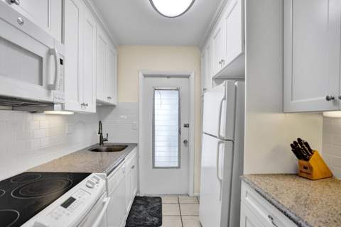 4501 S Ocean Boulevard #B3, South Palm Beach FL - photo 13 of 23