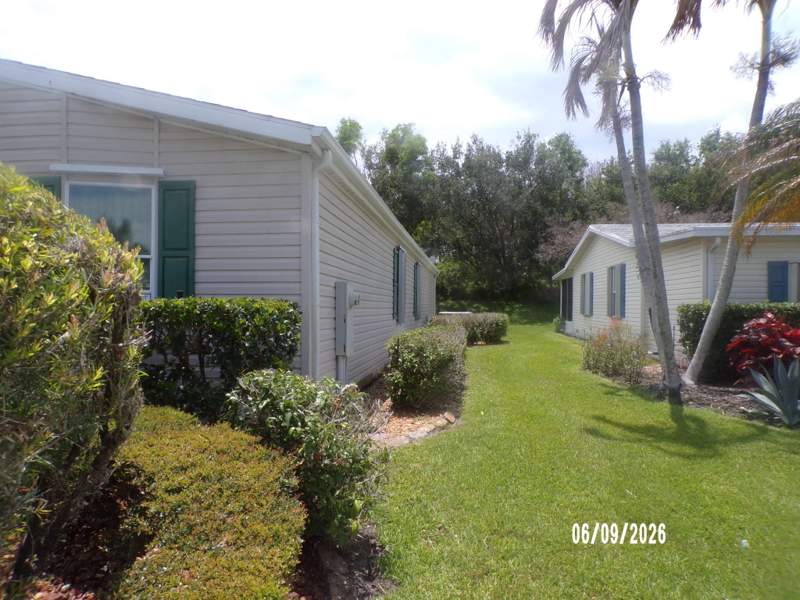 2 bedroom Manufactured Home at 2800 Nine Iron Drive, The Links At Savanna Club, Port St. Lucie — photo 4