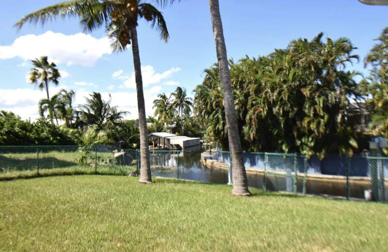 4 bedroom Single Family Residence at 2215 Hypoluxo Road, Island Estates, Lake Worth — photo 3