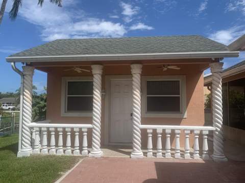 2215 Hypoluxo Road, Lake Worth FL - photo 6 of 59