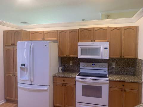 2215 Hypoluxo Road, Lake Worth FL - photo 10 of 59