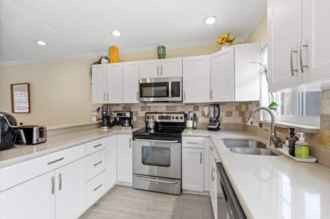 47 NE 20th Court #1H, Wilton Manors FL - photo 10 of 31