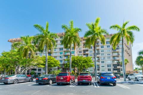 777 S Federal Highway #Rp906, Pompano Beach FL - photo 10 of 32
