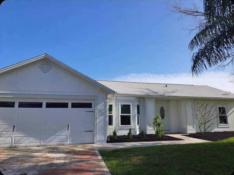 3 bedroom Single Family Residence at 1032 SW Mataro Avenue, Port St Lucie Section 15 — photo 1