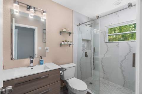 3440 NE 10th Terrace, Pompano Beach FL - photo 7 of 46