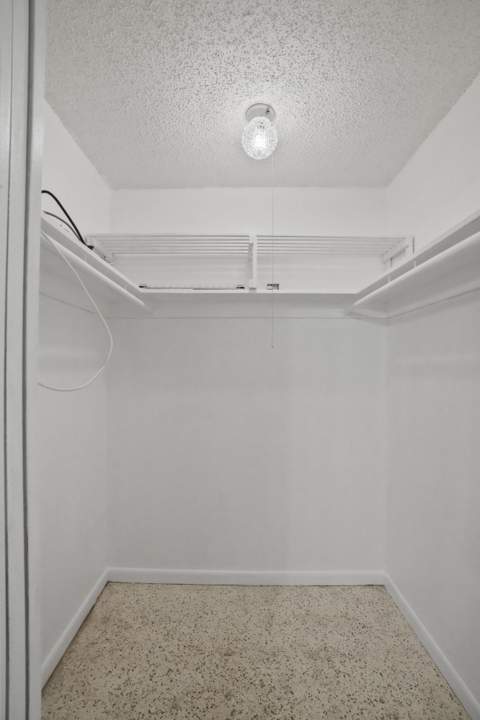 2270 SW 30th Terrace, Fort Lauderdale FL - photo 16 of 32