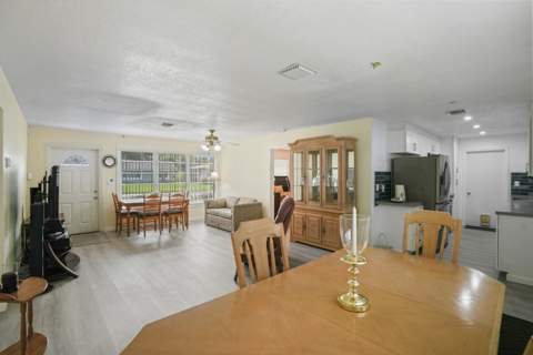 2270 SW 30th Terrace, Fort Lauderdale FL - photo 8 of 32