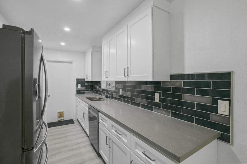 3 bedroom Single Family Residence at 2270 SW 30th Terrace, Stratoliner Estates, Fort Lauderdale — photo 5