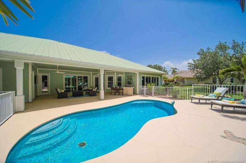 3 bedroom Single Family Residence at 98 SW Cassine Court, Windstone, Harbour Bluff, Rivers End, Palm City — photo 2