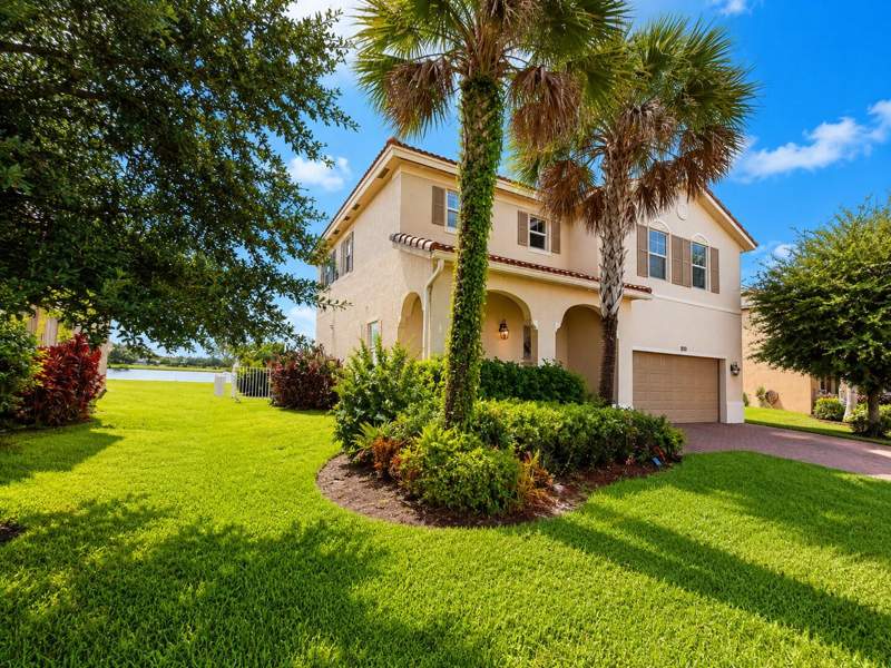 4 bedroom Single Family Residence at 850 Gairloch Lane, Bent Creek Tract A-1, Fort Pierce — photo 2