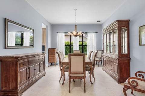 16884 Strasbourg Lane, Delray Beach FL - photo 16 of 44