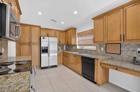6815 Imperial Beach Circle, Delray Beach FL - photo 13 of 62