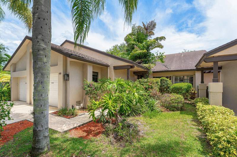 2 bedroom Villa at 5272 Fairway Woods Drive #4112, Villas Of Boca Delray Condo, Delray Beach — photo 2