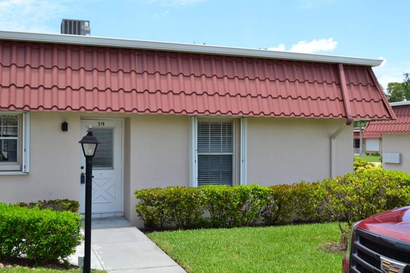 2 bedroom Villa at 570 Laconia Circle, Covered Bridge Condo, Lake Worth — photo 2
