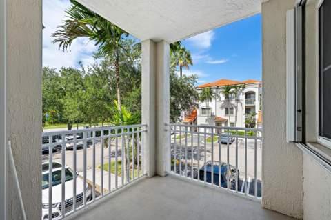 11018 Legacy Drive #201, Palm Beach Gardens FL - photo 9 of 22