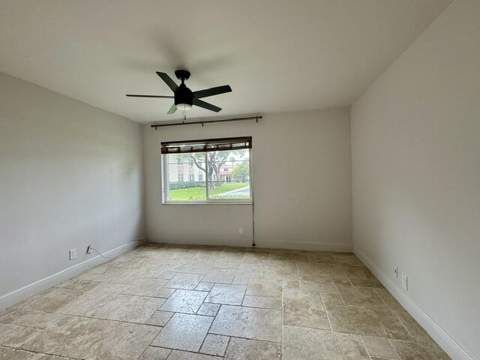 124 NE 19th Court #B102, Wilton Manors FL - photo 9 of 11