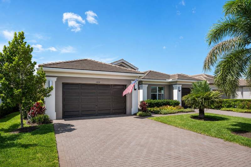3 bedroom Single Family Residence at 12818 SW Sea Goddess Lane, Riverland Parcel C - Plat Six, Port St. Lucie — photo 2