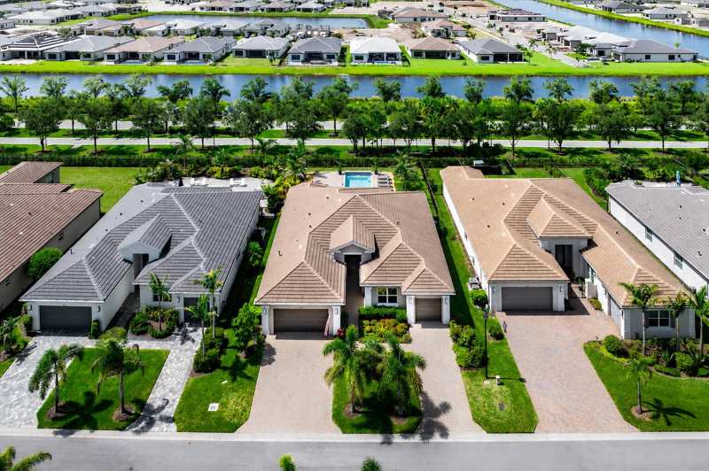 3 bedroom Single Family Residence at 12818 SW Sea Goddess Lane, Riverland Parcel C - Plat Six, Port St. Lucie — photo 1