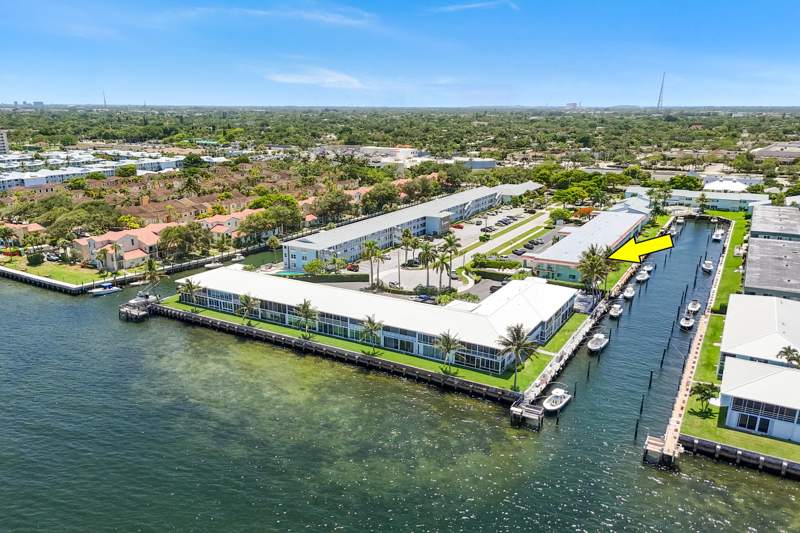 2 bedroom Condominium at 117 Lehane Terrace #211, Hampshire Arms Cond Apts Unit 211, North Palm Beach — photo 3
