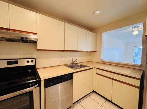 8025 S Colony Cir Circle #203, Tamarac FL - photo 9 of 21