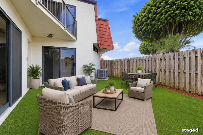 2 bedroom Townhouse at 3801 Victoria Drive, Somerset, West Palm Beach — photo 3