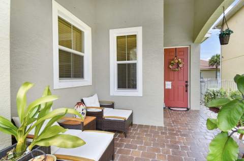 742 NW Leonardo Circle, Port St. Lucie FL - photo 6 of 35