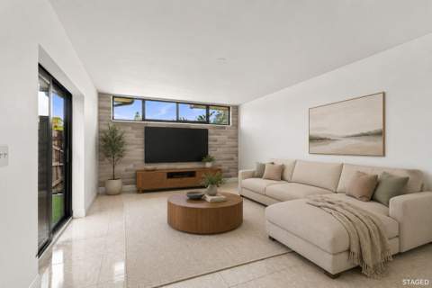 3801 Victoria Drive, West Palm Beach FL - photo 7 of 33