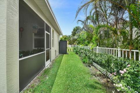 742 NW Leonardo Circle, Port St. Lucie FL - photo 24 of 35