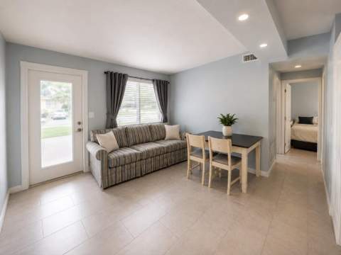 260 N Palm Drive, Boynton Beach FL - photo 6 of 11