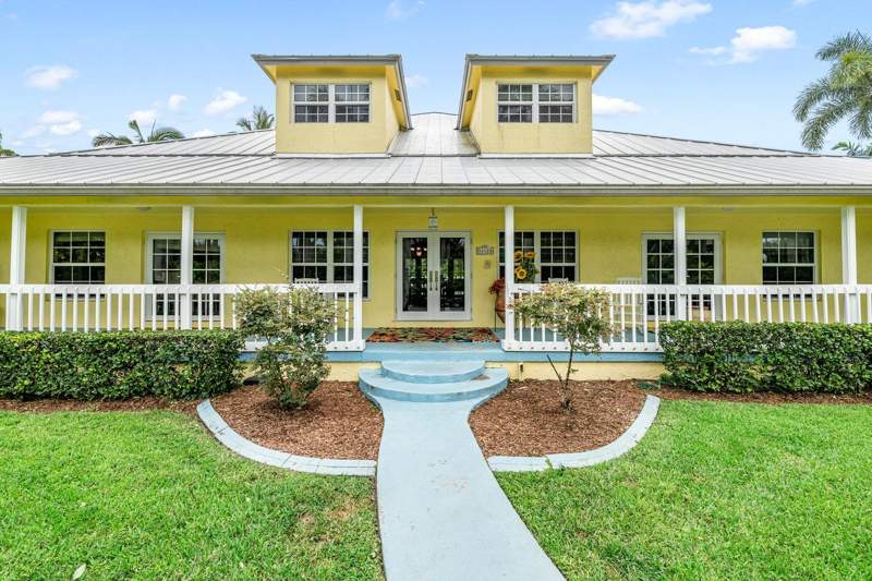5 bedroom Single Family Residence at 14423 Draft Horse Lane, Paddock Park 2 Of Wellington, Wellington — photo 2