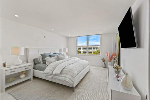 2295 S Ocean Boulevard #425, Palm Beach FL - photo 17 of 40