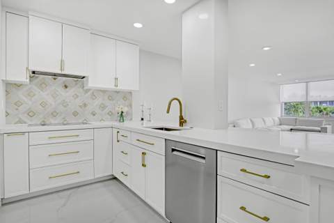 2295 S Ocean Boulevard #321, Palm Beach FL - photo 9 of 36