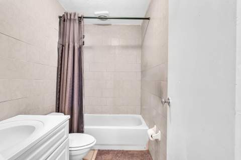 2131 Acapulco Drive, Miramar FL - photo 17 of 33
