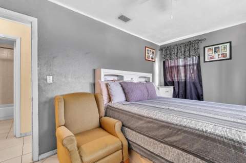 2131 Acapulco Drive, Miramar FL - photo 18 of 33